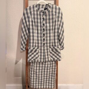 Vintage Valentino Boutique Suit Jacket and Skirt set Size 8